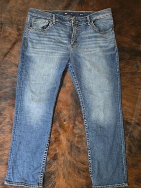 BKE Men's Washed Blue Slim Straight Jeans